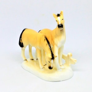 Vintage Horse Figurine, Viking Hand Made, 2 Horse Statue, Collectible Horses, Porcelain Horses, Horse Collectible, Horse Fence Statue
