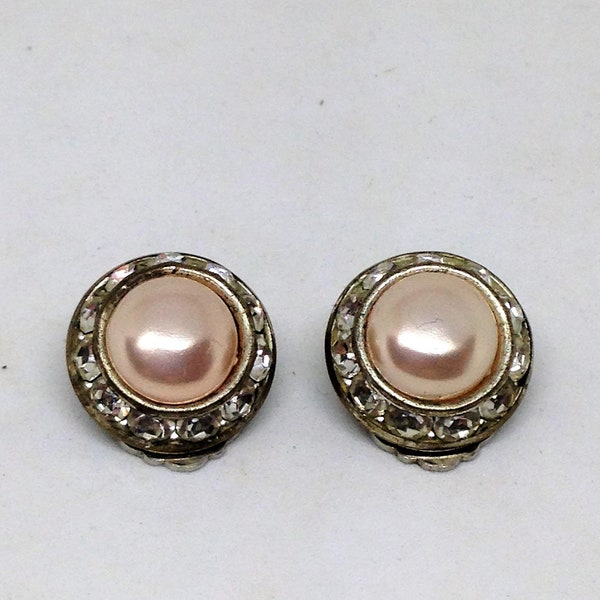 Vintage Blush Pink Clip On Earrings, Hollywood Glam Pearl Earrings, 1950's Costume Jewelry, Mother's Day Gift Jewelry, Wedding Earrings