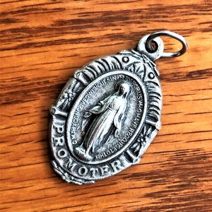 Vintage Miraculous Mary Medal: Religious Pendant, Stamped Italy
