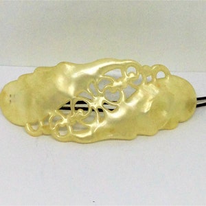 Vintage Pearlized Hair Barrette: Ivory Wedding Hair Clip