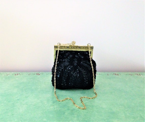 Vintage purse hand beaded with sequins zipper pocket inside