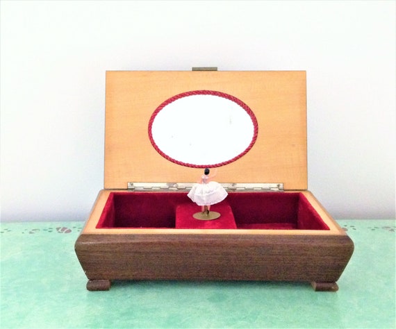 Vintage Music Box, Jewelry Box, Dancing Ballerina
