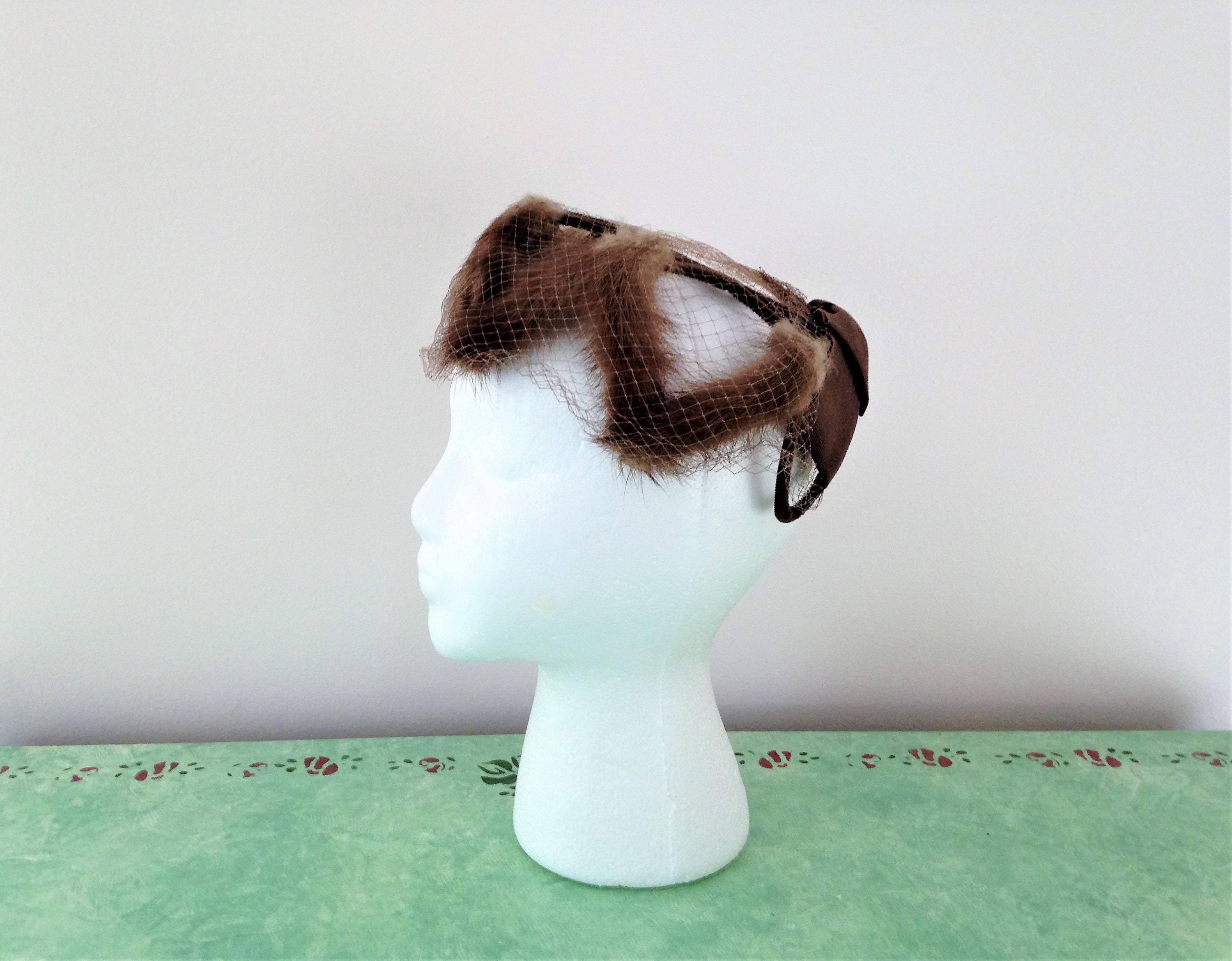 Vintage Mink Fur Fascinator: Velvet Bow Headband, Costume  display picture 2