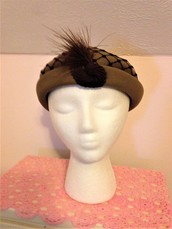 FELT HAT - taupe brown