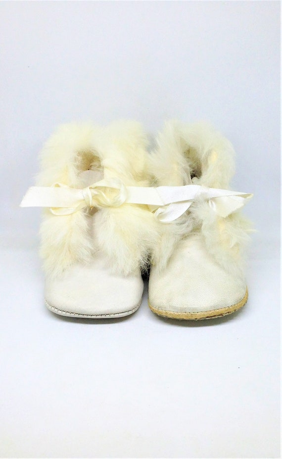 Vintage Baby Shoes, Wiggle Toes, Vintage Rabbit Fu