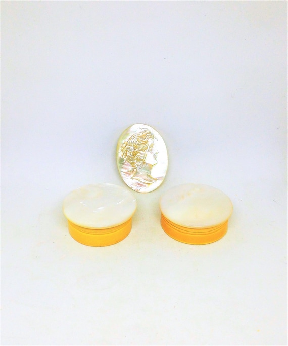 Vintage Mother of Pearl Lot, Celluloid Box, MOP P… - image 1