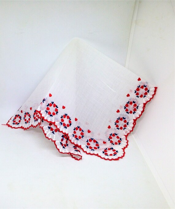 Vintage handkerchief vintage hanky vintage hankie Valentine handkerchief floral scalloped edge