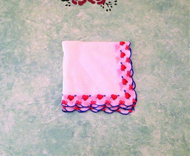 Heart Hanky Vintage Handkerchief Valentines Day Hanky Red Heart Hanky Vintage Hanky Scalloped Edge Hanky