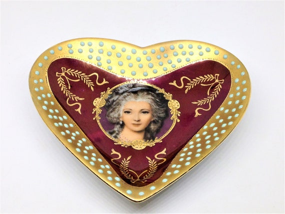 Vintage Victorian Dish, Heart Dish, Portrait Hear… - image 7