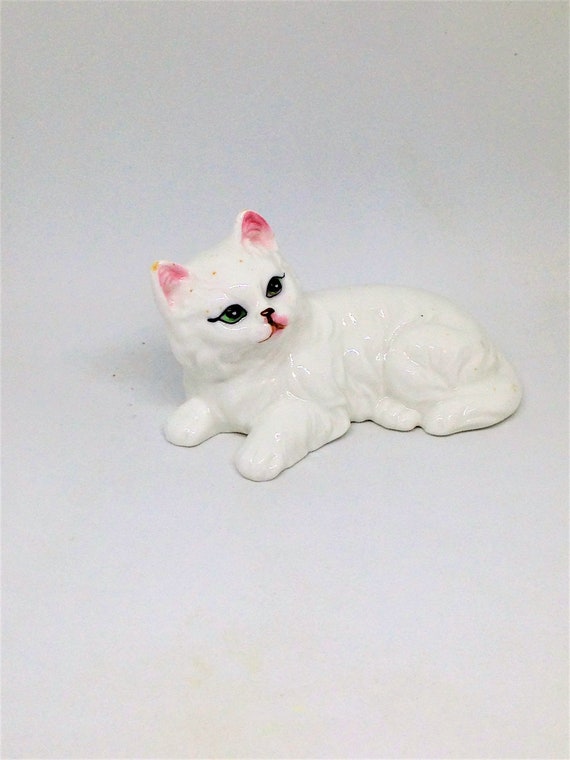 White Persian Cat Statue White Cat Figurine Enesco Cat Etsy
