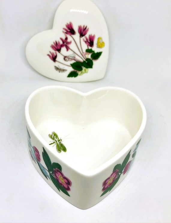 Vintage Heart Box, Heart Jar, Vanity Jar, Botanic… - image 4