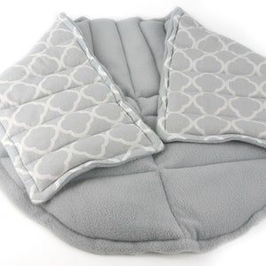 XL Microwave Heating Pad for Neck, Shoulder and Back Relief. 5- Gray Quatrefoil