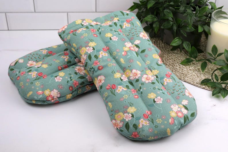 Heat Therapy Hand Warming Mitts. Microwaveable Flax & Rice Bag. (Set of 2) 3- Soothing Floral
