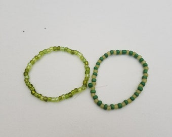 Glass bead bracelet