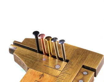 1000pcs #18 x 3/8" - 1" Escutcheon Pins Nails for String Art 1,2 x 10-25mm