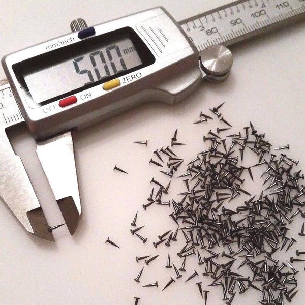 400pcs Tacks Nails Rivets acier #21 5mm x 0.8mm dia. Parfait pour la cordonnerie, la précision des chaussures et l’artisanat d’art. Poli