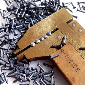 300pcs Vintage Antique Silver/ Nickel Patina Nails #19 (fi 1,0) 3/16&quot; - 5/8&quot; (5 - 16mm long) Escutcheon Pins, Brads. Nails for Dollhouse PA5