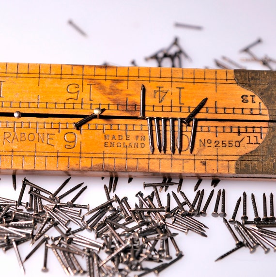 300pcs Vintage Antique Brass/Gold Patina Nails #19 (fi 1,0) 9/32" - 5/8" (7 - 16mm long) Escutcheon Pins, Brads. Nails for Dollhouse PA5