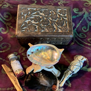 Deluxe Smudge Kit, Smoke Cleansing, Abalone Shell, White Sage, Palo Santo, Complete Smudge Set, Gift Set
