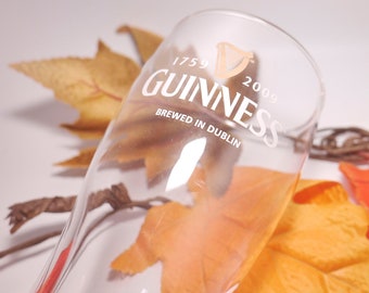 Guinness bicentennial special-edition Harp Logo pint glass. 250 Years of Guinness 1759 - 2009. Etched-glass branding.