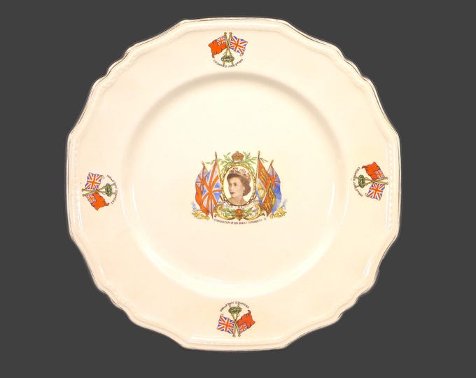 Alfred Meakin 1953 Coronation of Queen Elizazbeth II commemorative plate made in England. Flaws (see below).