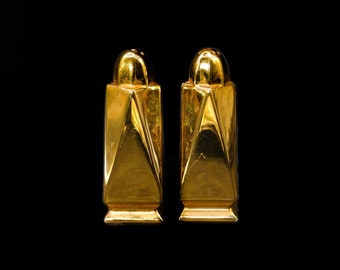 Royal Winton Golden Age gold luster salt and pepper shakers made in England. Scratches and wear see below.