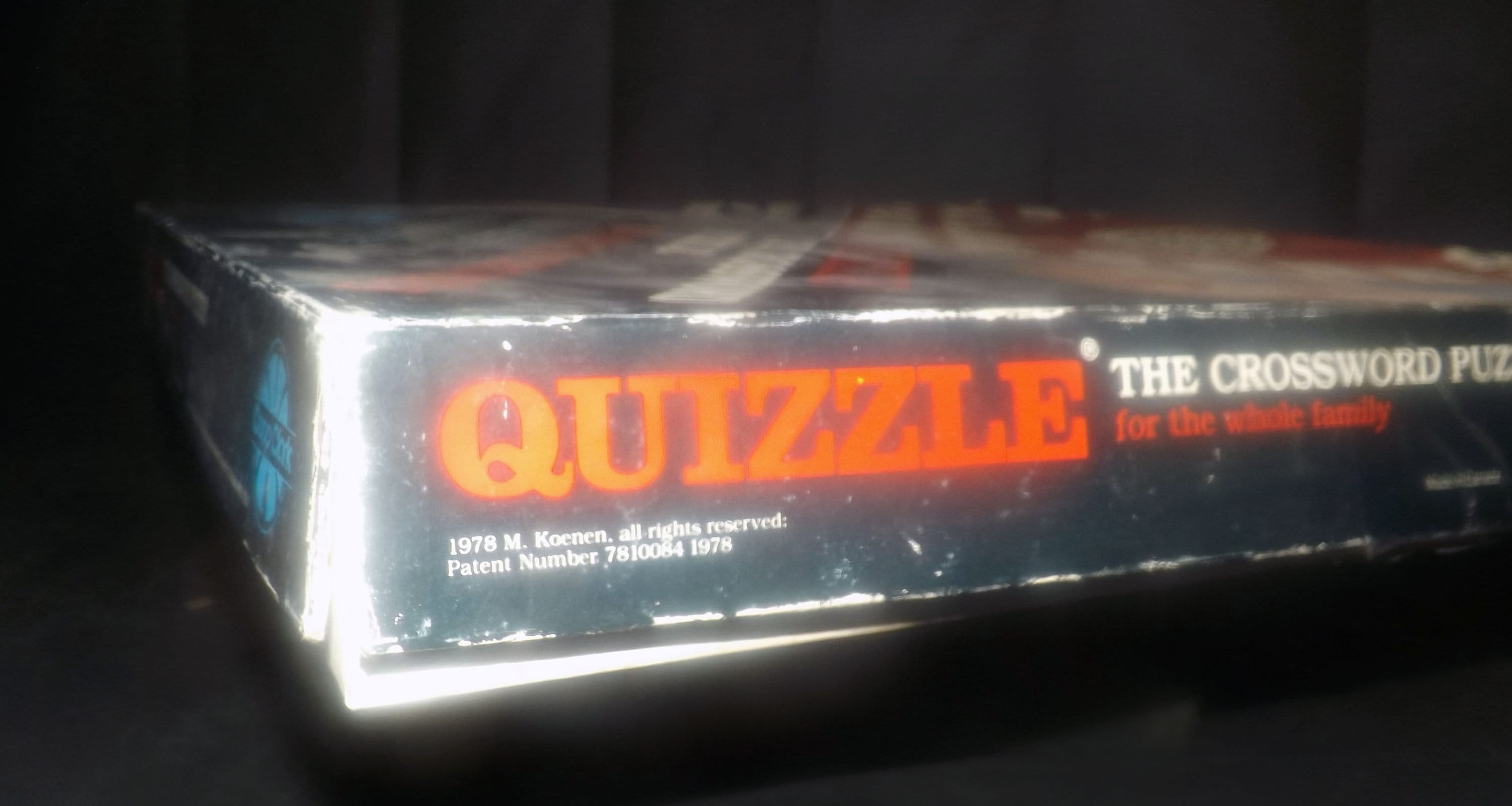 Vintage (1978) Quizzle Crossword Puzzle Board Game. Copp Clark Games