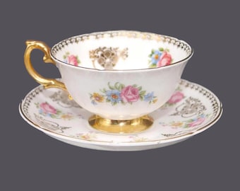 Vintage Royal Grafton 8651 tea set. Bone china made England. Flaw.