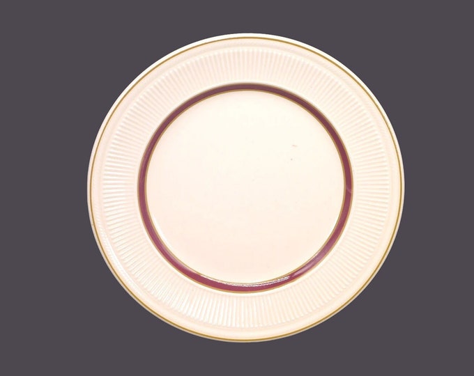Syracuse China Staffordshire Maroon dinner plate. Ribbed rim, tan trim. Vintage Vitrified Hotelware | Restaurantware made in USA.