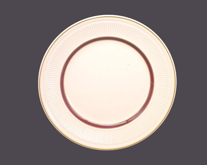 Syracuse China Staffordshire Maroon dinner plate. Ribbed rim, tan trim. Vintage Vitrified Hotelware | Restaurantware made in USA.