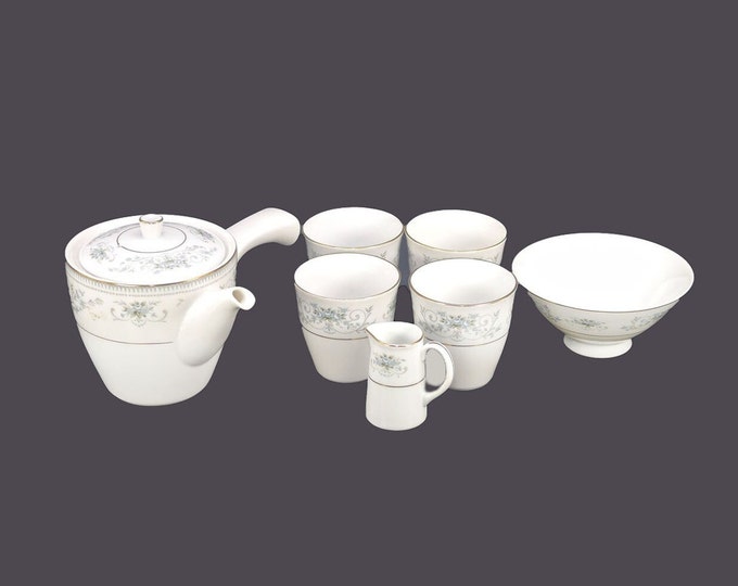 Noritake Toki Kaisha Nippon Noble 2600 Yunomi Tokoname Kyusu eight-piece tea service made in Japan.