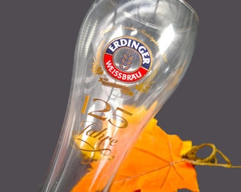 Vintage Erdinger Weissbrau pilsner pint glass. Made in Germany by Sohm.