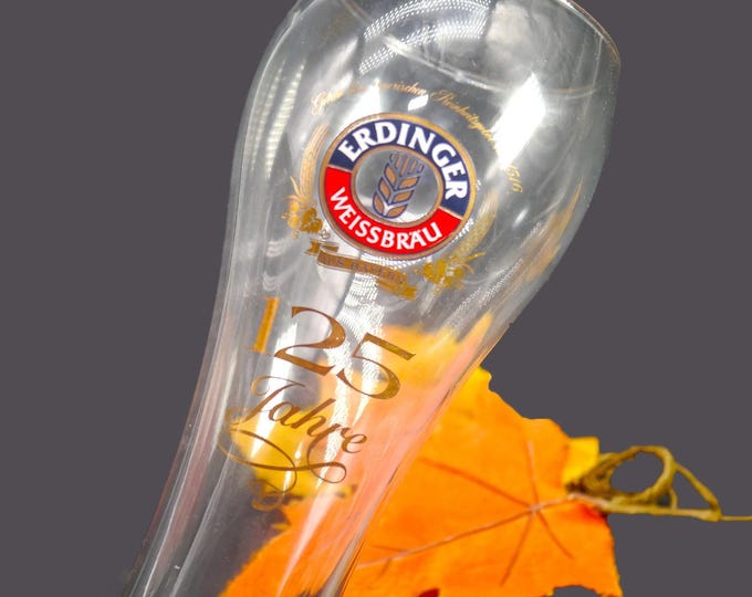 Erdinger Weissbrau pilsner pint glass. Etched-glass branding, made in Germany by Sohm.