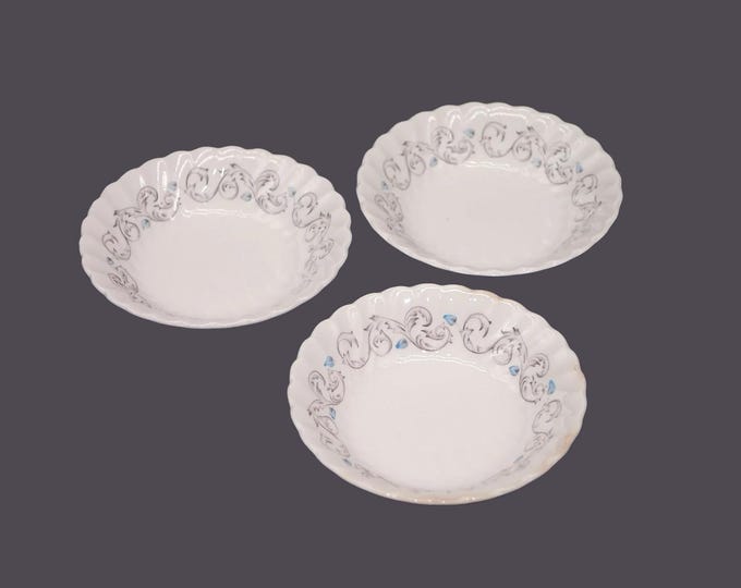 Three Johnson Brothers Encore fruit nappies, dessert bowls made in England.