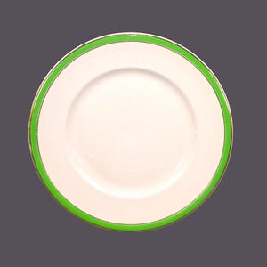 Vintage lunchbord met Myott-patroon 1510, gemaakt in Engeland. Groene en gouden banden.