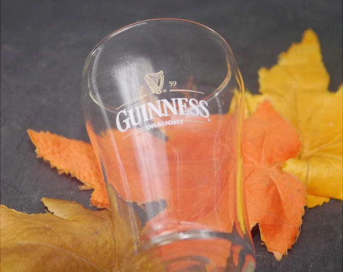 Vintage Guinness Draught Ale beer sampler beer tasting glass. Harp logo.