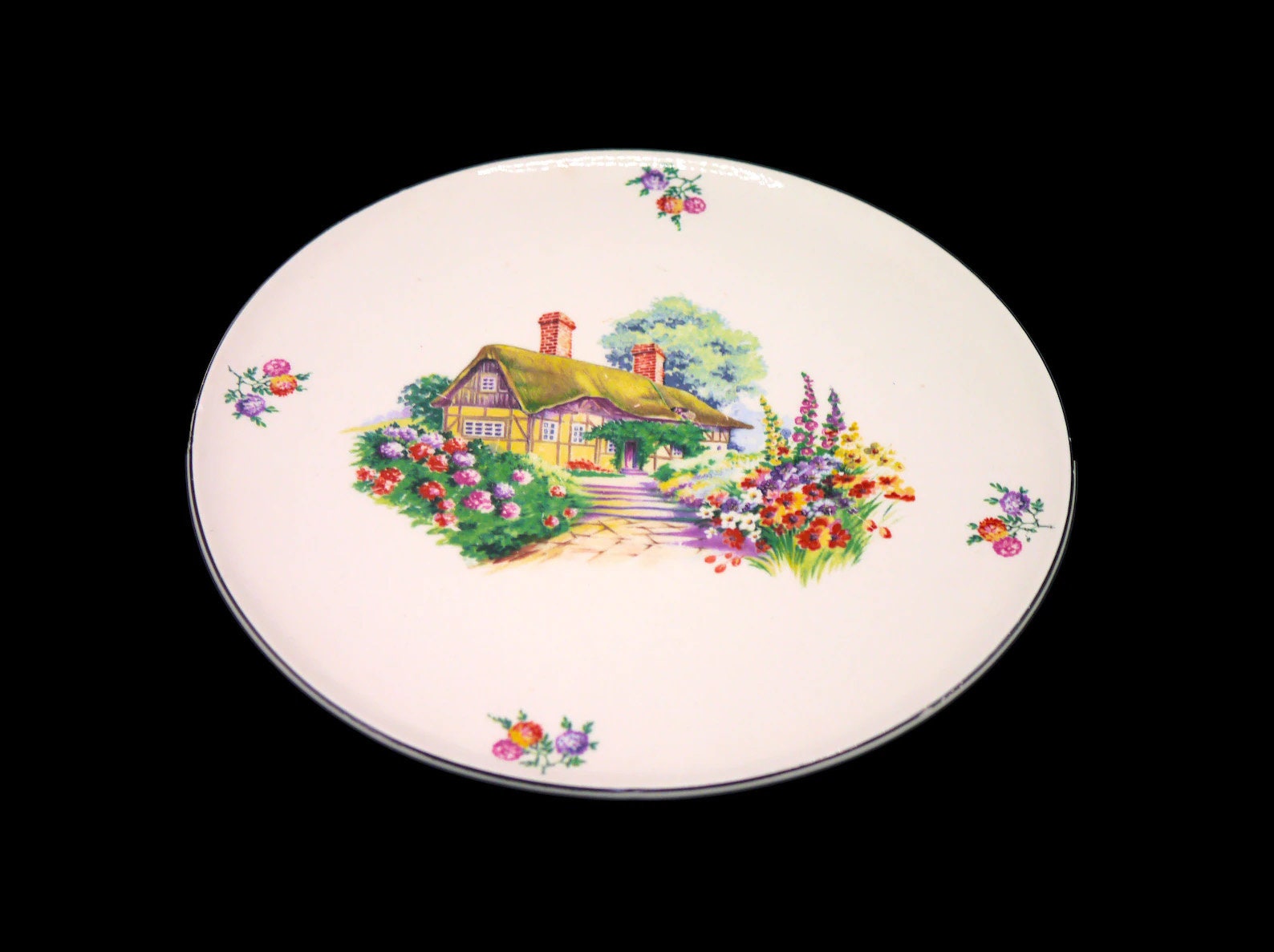 Hollinshead & Kirkham HK Tunstall 2105 cake serving plate round