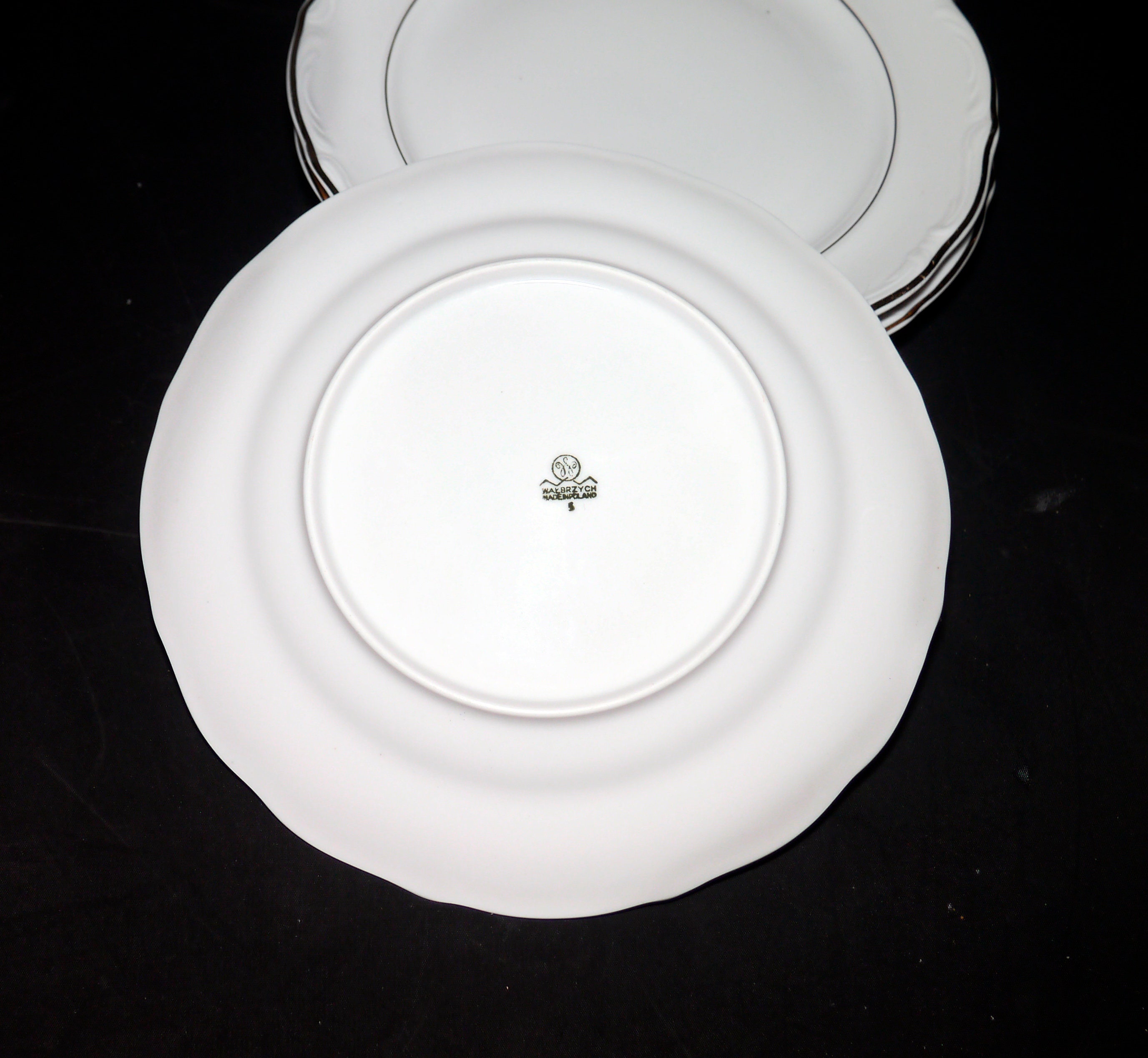 Four Walbrzych Glory dinner plates made in Poland.