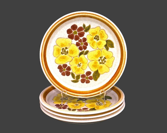 Four Mikasa Lisbet F5804 retro, flower-power stoneware salad plates. Stone Manor stoneware made in Japan.