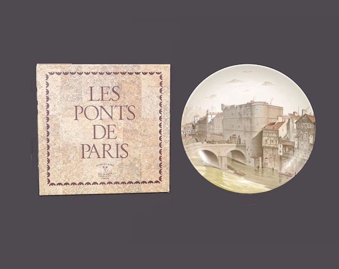 Porcelaine de Paris Ponts de Paris | Bridges of Paris Le Petite Chatelet display plate with original box made in France.