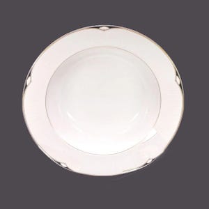 Vintage Oscar de la Renta Aegean L5545 rimmed serving bowl made in Japan