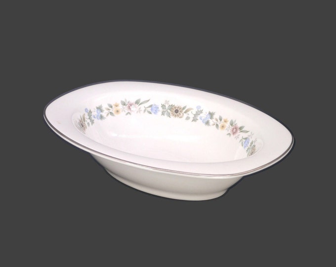 Royal Doulton Pastorale H5002 oval rimmed serving bowl made in England.