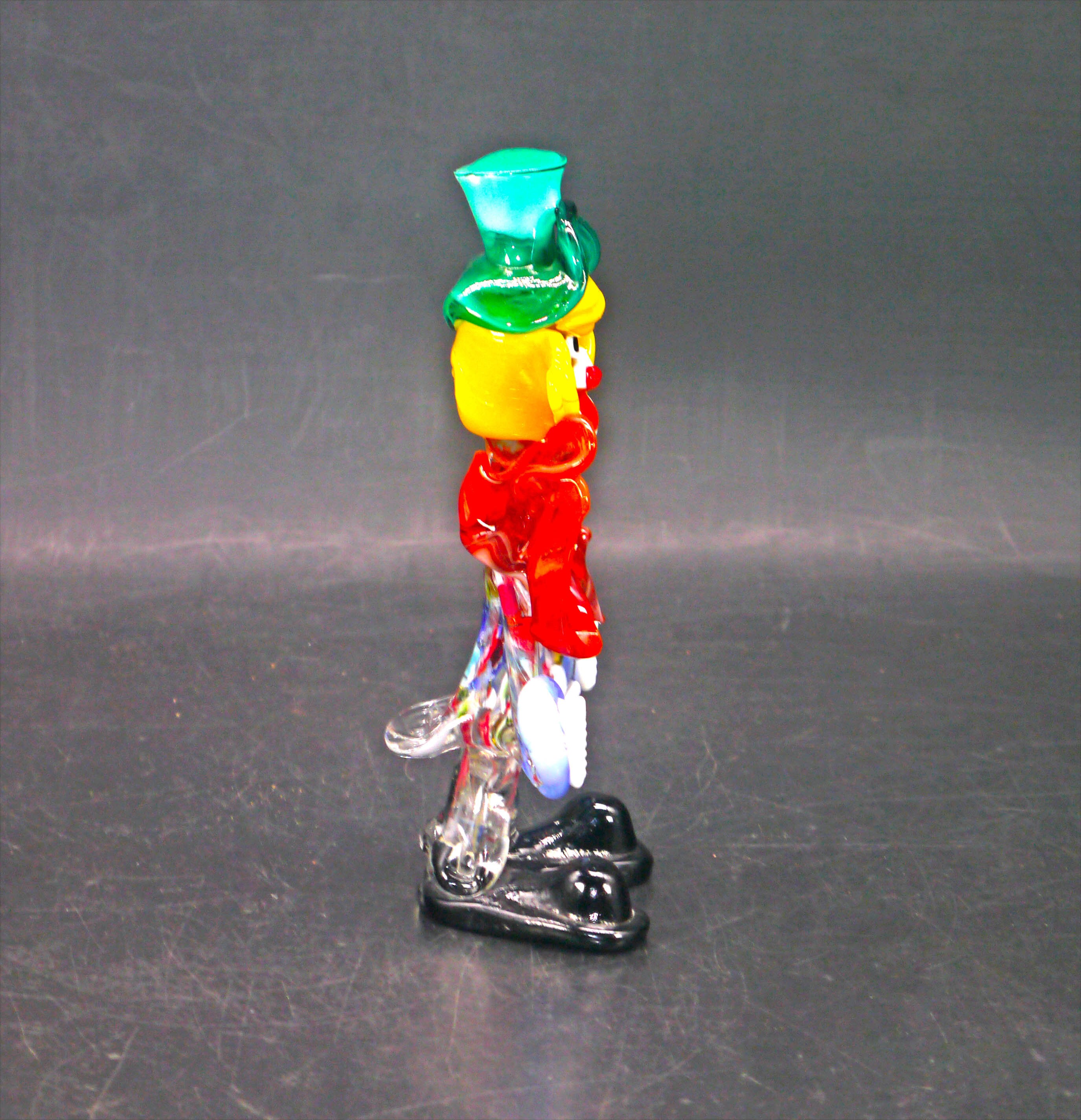 Murano handblown art glass clown figurine made in Italy. Flaw (see below).