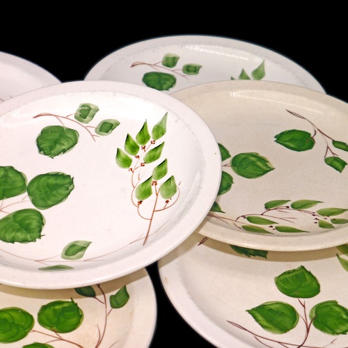 Six Simpsons Potters Vogue salad plates. Diana Legh design made in shops England. Flaws (see below).