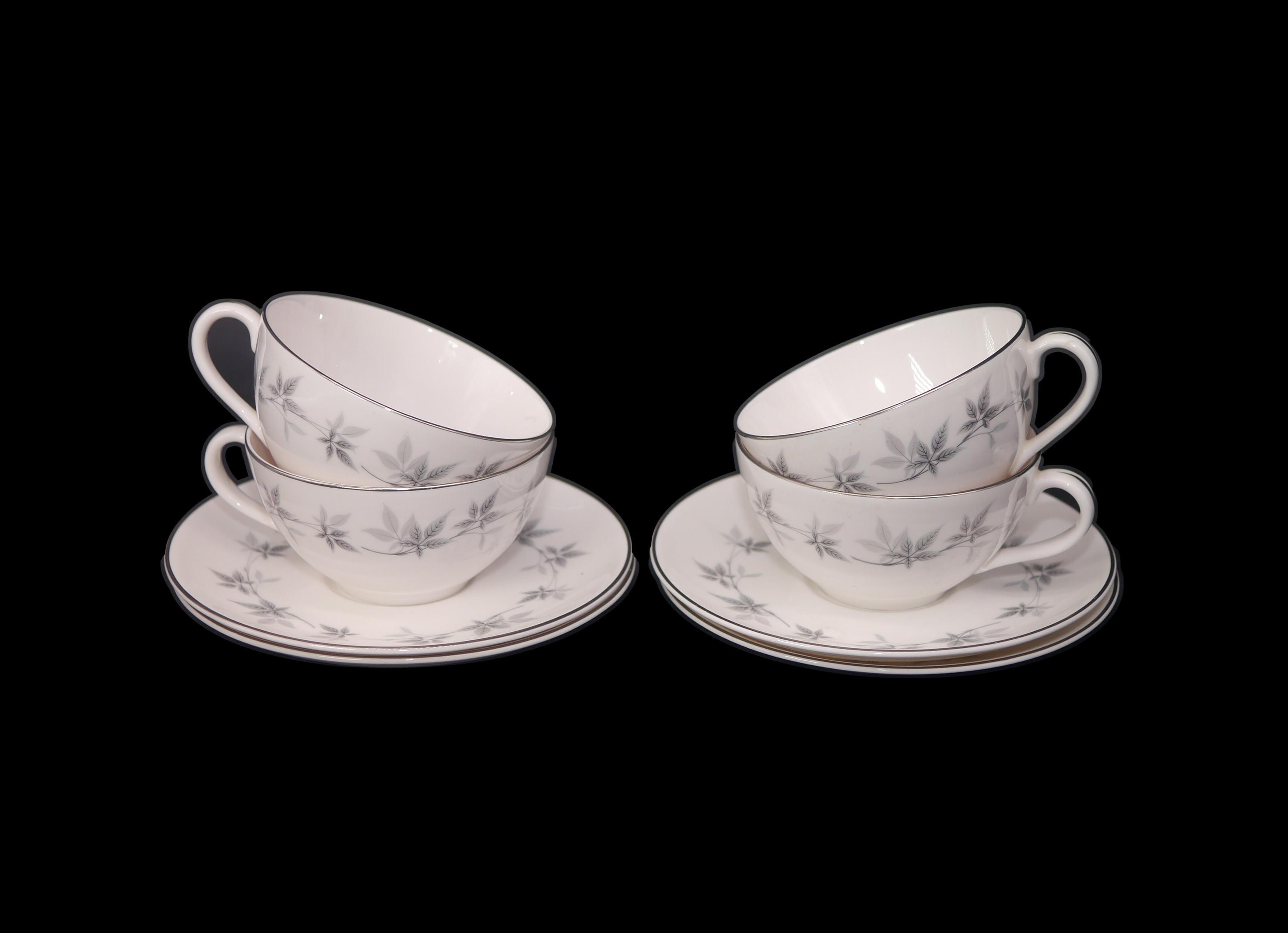 Royal Doulton "Sarabande" tea cup Vintage white with black edging Preloved 