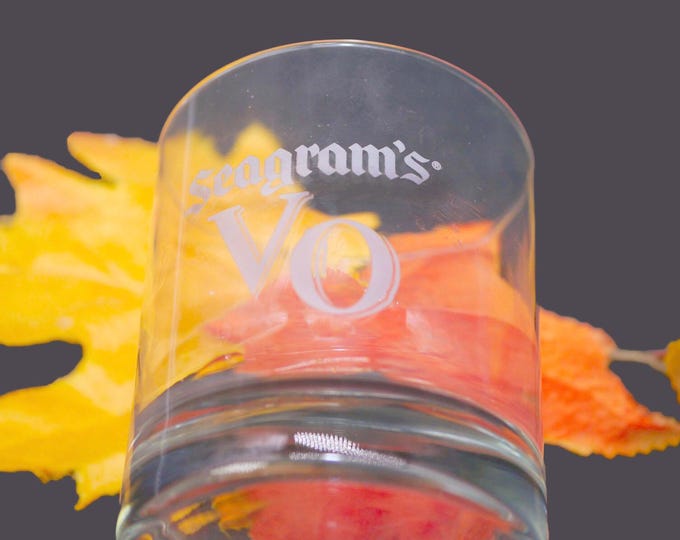 Seagram's VO Canadian whisky, lo-ball, on-the-rocks, old fashioned glass. Etched-glass branding.