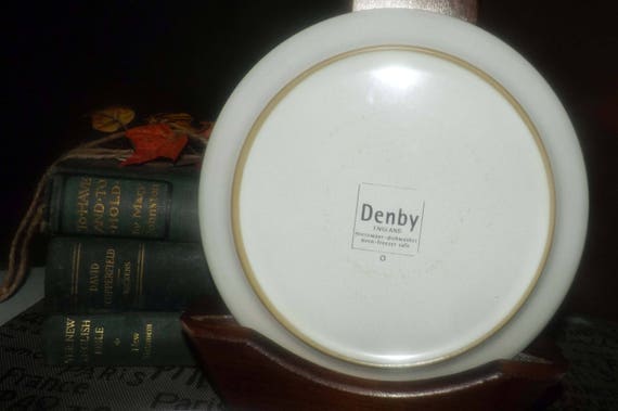 A pair of Denby Medici 9.25 inch side plates 