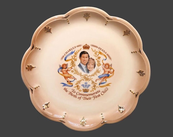 1982 Birth of Prince William commemorative plate. Signed by ceramist Elaine Conway, Country Laine Ceramics, Ontario.