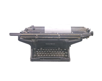 Underwood Elliott Fisher wide-carriage typewriter made in USA. Working.