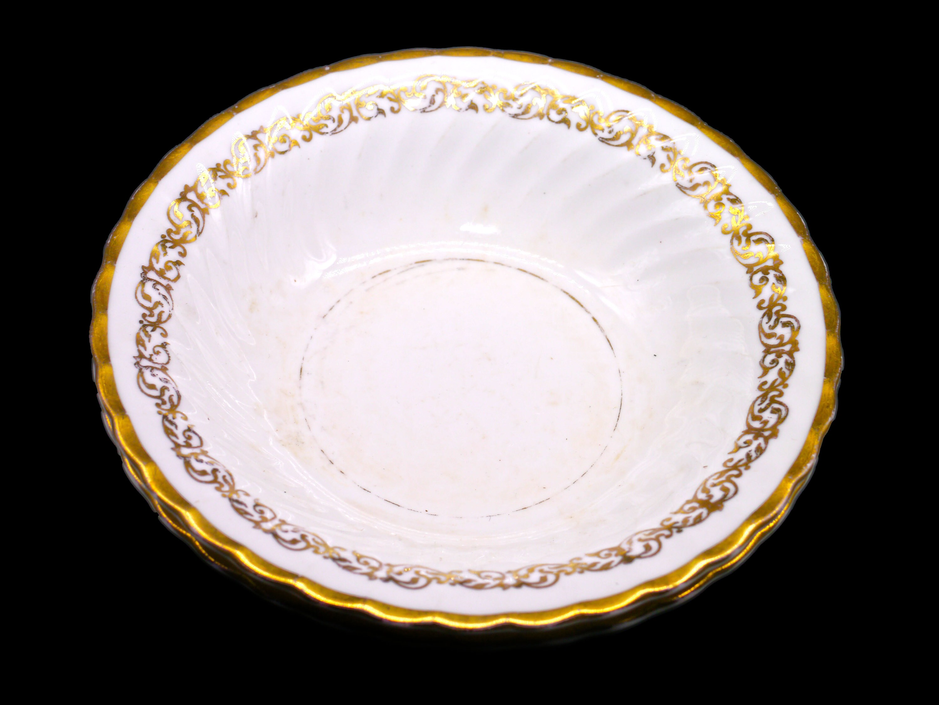 Five Foley 3146 FOL29 fruit nappies, dessert bowls made in England.